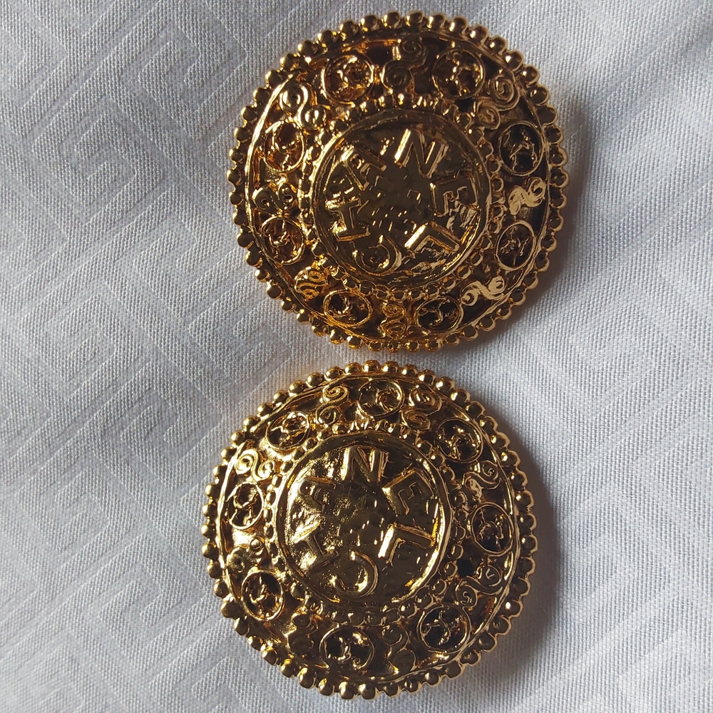 Signed COCO CHANEL Vintage Clip On Earrings